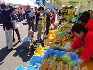 大東よいとこ祭に野菜を出荷完売